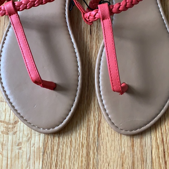 NWT Forever 21 Sandal - Picture 2 of 5